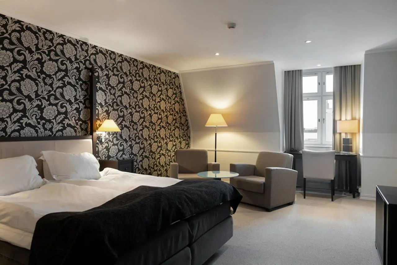 Elite Hotel Savoy Malmo 4*,