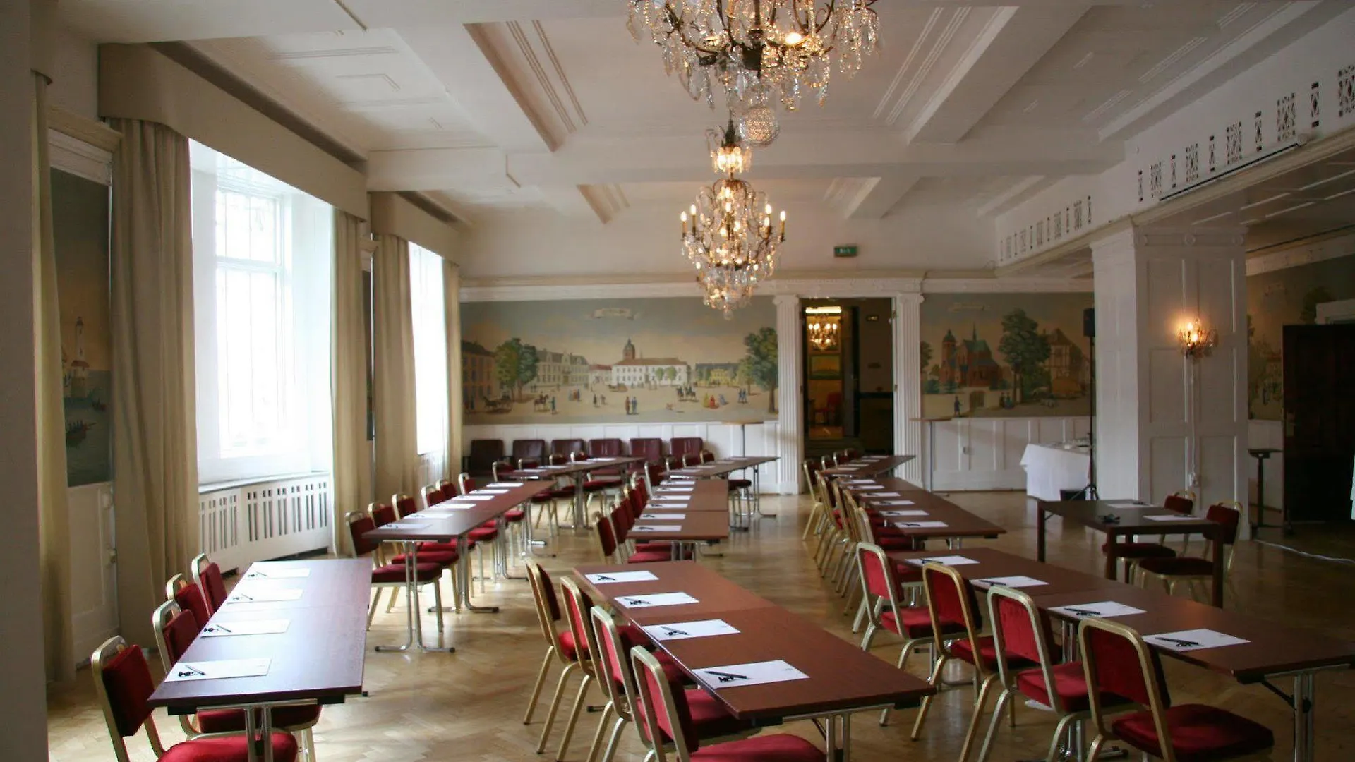 Elite Hotel Savoy Malmo 4*,